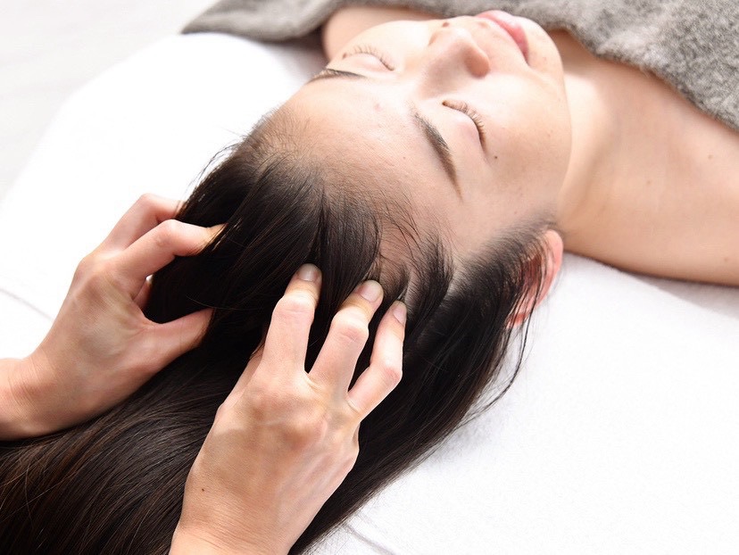 本厚木のヘッドスパ施術 フェイシャルサロン Cont.